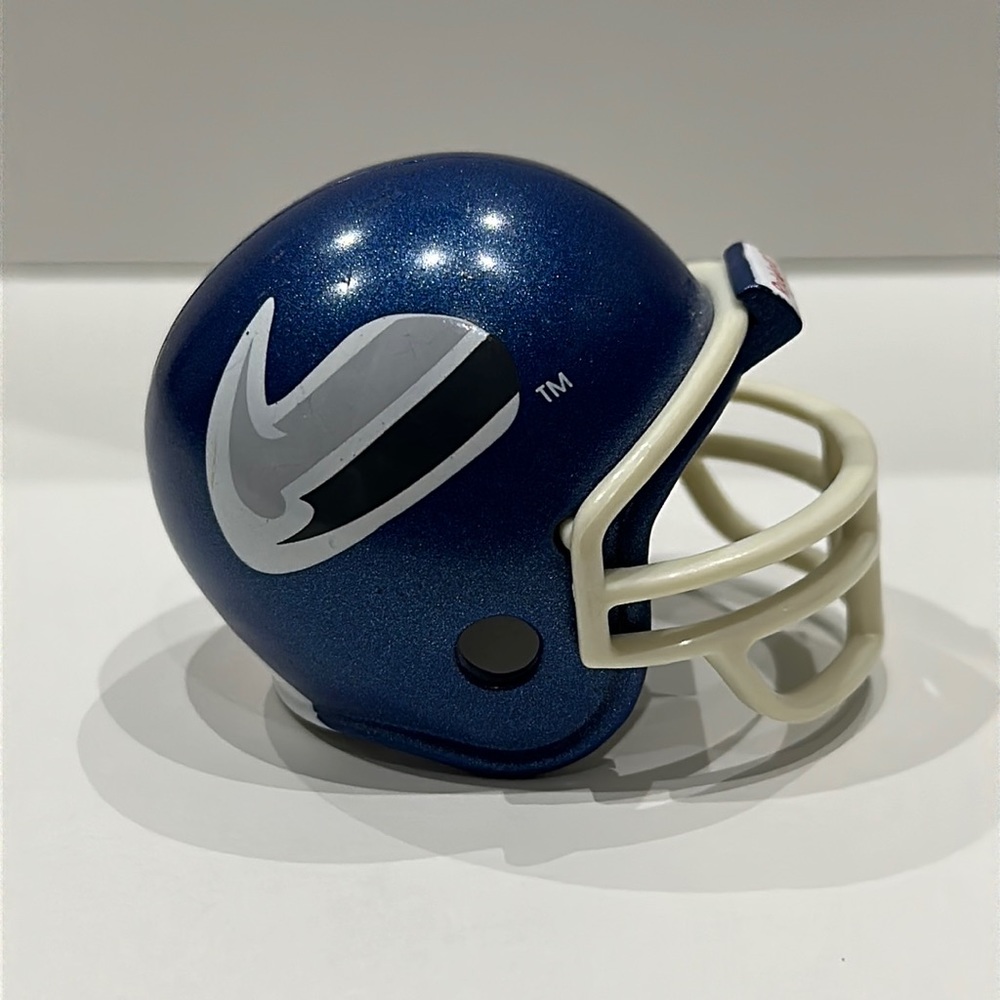 Buffalo Bulls NCAA Vintage Pocket Pro Mini Riddell Football Helmet